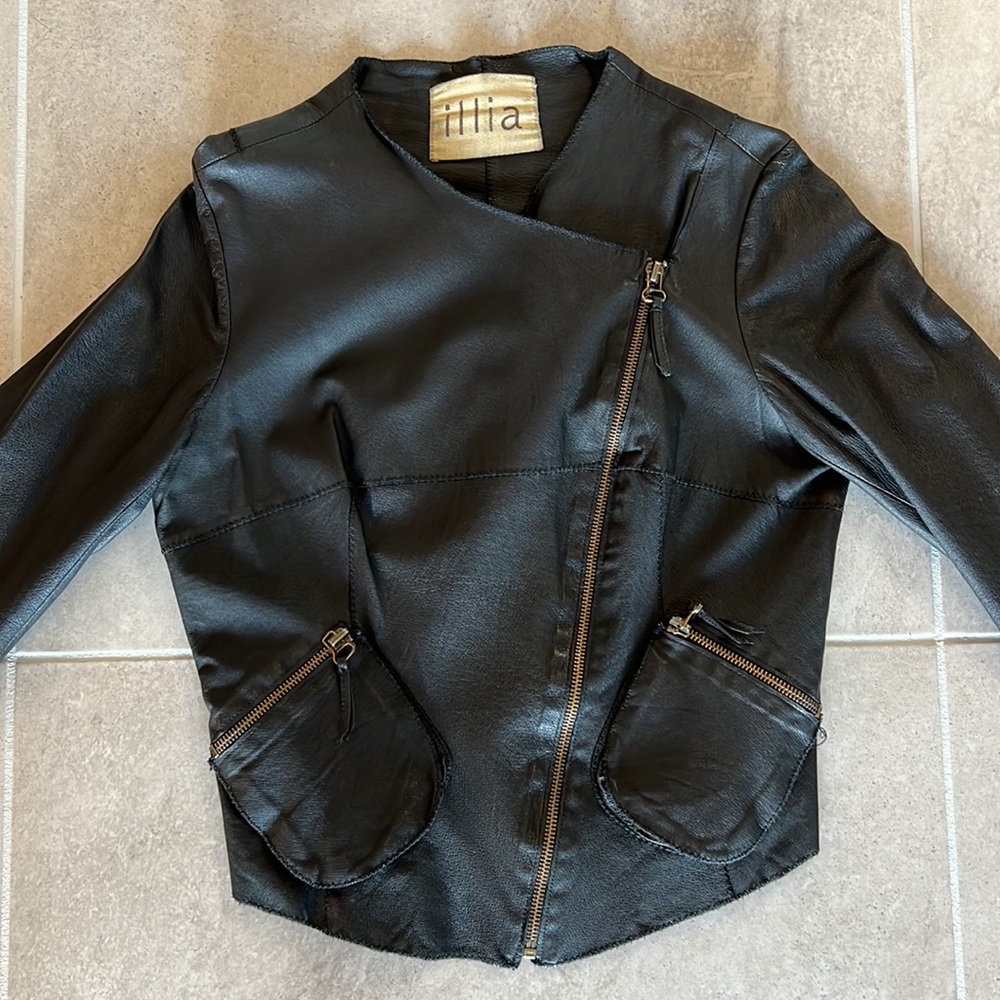 illia 100% Leather Jacket Size 4